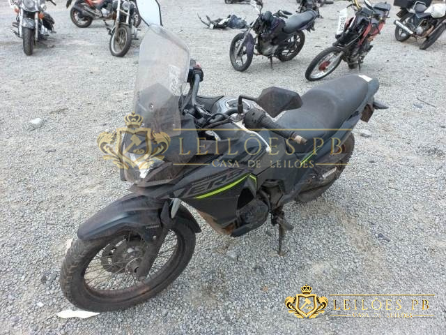 LOTE 17 KAWASAKI VERSYS-X 300 2020/2020