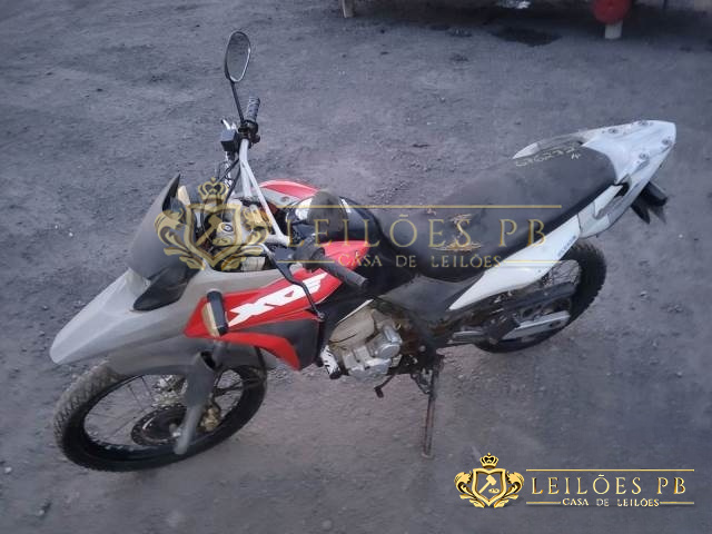 LOTE 22 HONDA XRE 300 2017/2017 