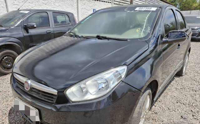 LOTE 27 FIAT GRAND SIENA ESSENCE 2014/2015