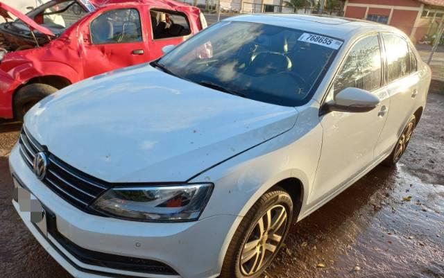 LOTE 35 VW VOLKSWAGEN JETTA COMFORTLINE 2015/2015  