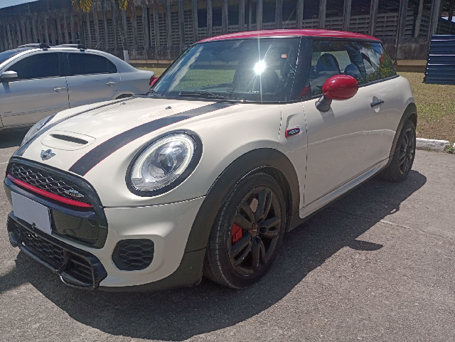LOTE 24 MINI HATCH JCW 3P 2018/2018 