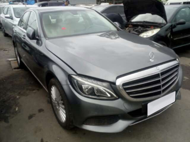 LOTE 18 MERCEDES BENZ C180 EXCLUSIVE 2014/2015 