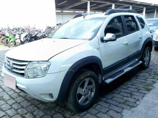 LOTE 33 RENAULT DUSTER 2.0 DYNAMIQUE 2015/2016 