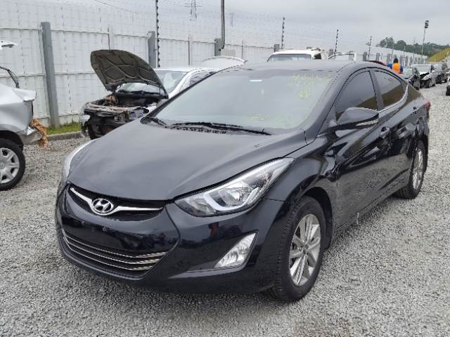LOTE 32 HYUNDAI ELANTRA GLS 2.0 16V 2013/2014 