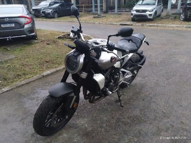 LOTE 12 CB 1000R 2022/2023