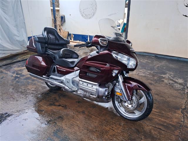 LOTE 26 HONDA GL1800 GOLD WING 2007/2008