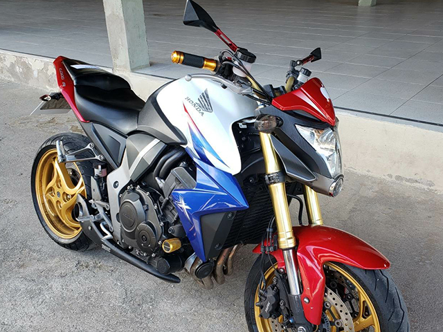 LOTE 03 HONDA CB 1000R ABS 2012/2012