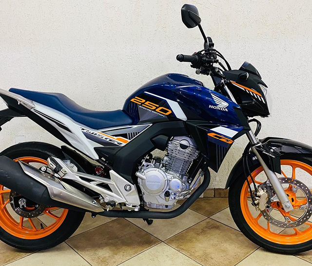 LOTE 04 HONDA CB 250 TWISTER 2020/2020