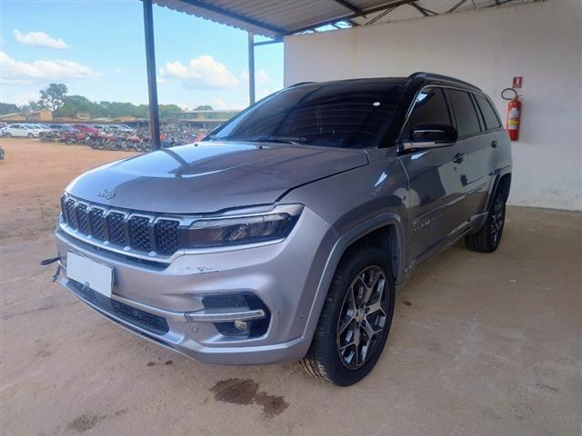 LOTE 14 COMMANDER OVR T270 2023/2023 