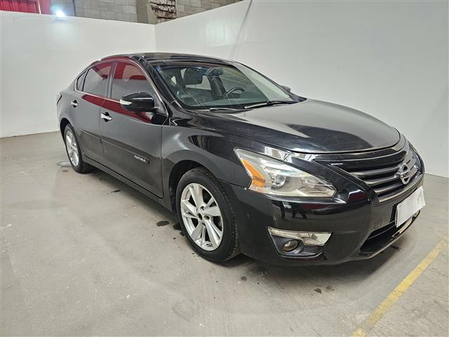 LOTE 26 ALTIMA 25 SL 2013/2014