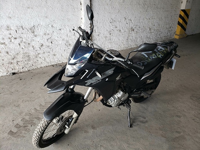 LOTE 18 HONDA XRE 300 ABS 2018/2019 