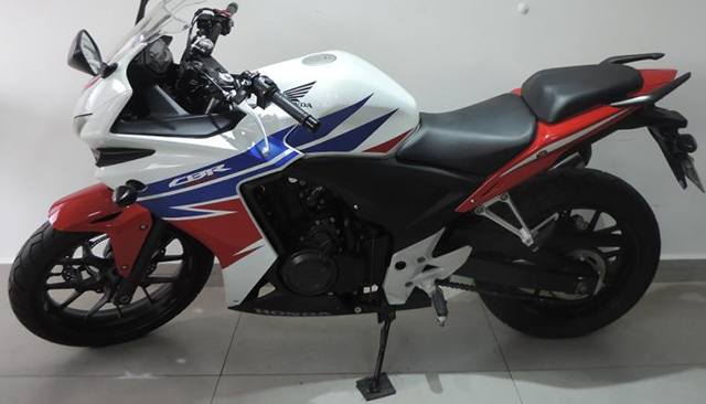 LOTE 21 HONDA CBR 500 R  2015/2015 